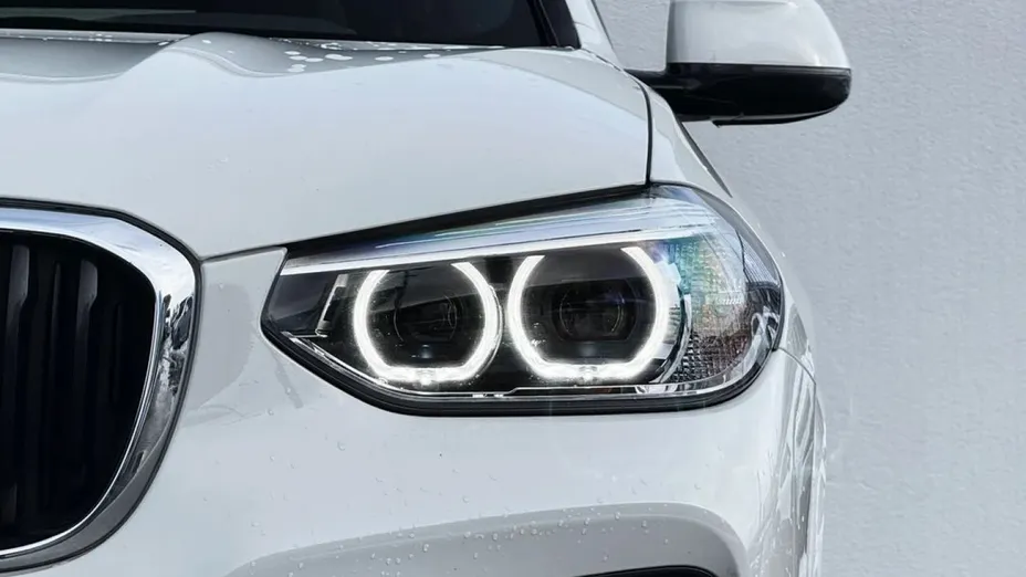 BMW X3 -