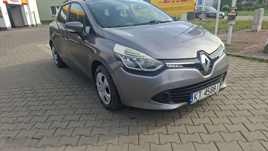 RENAULT Clio -