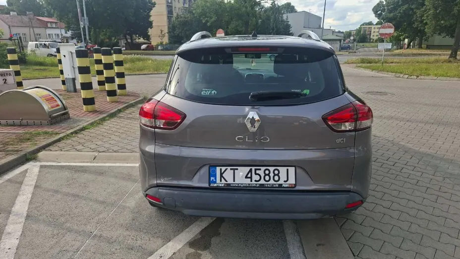 RENAULT Clio -