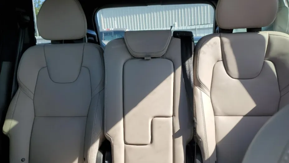 VOLVO XC90 -