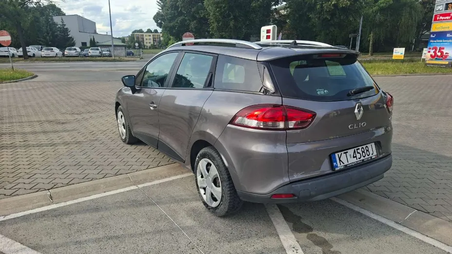 RENAULT Clio -