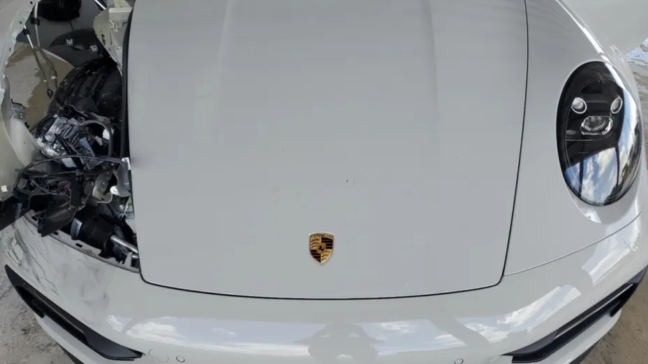 PORSCHE 911 -
