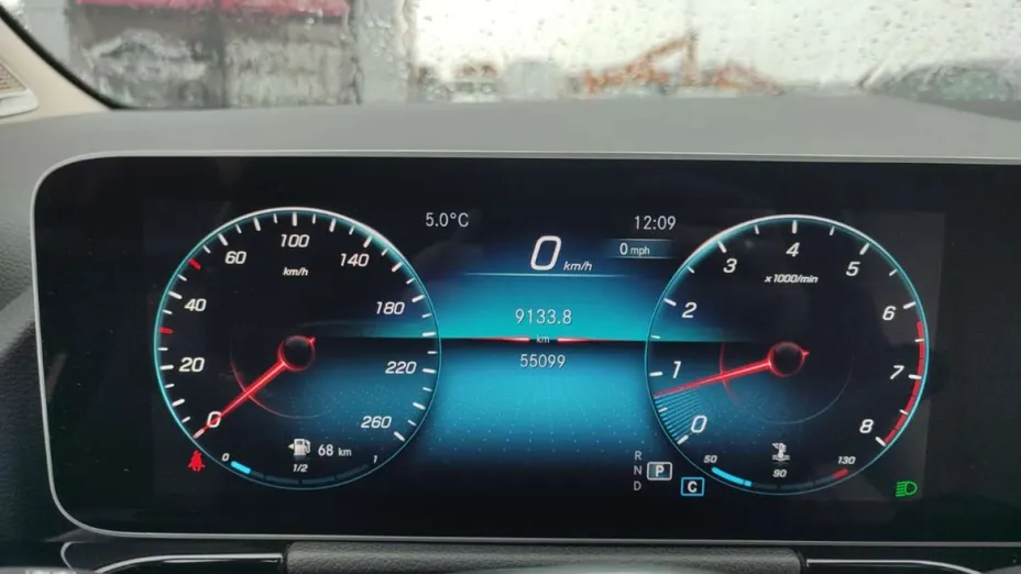 MERCEDES-BENZ GLA -