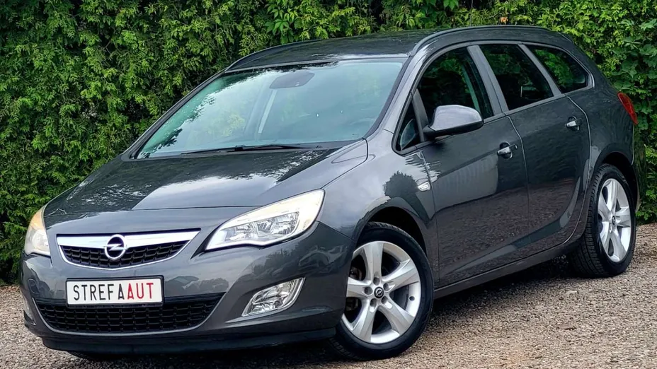 OPEL Astra -