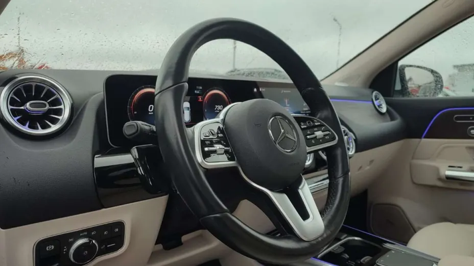 MERCEDES-BENZ GLA -