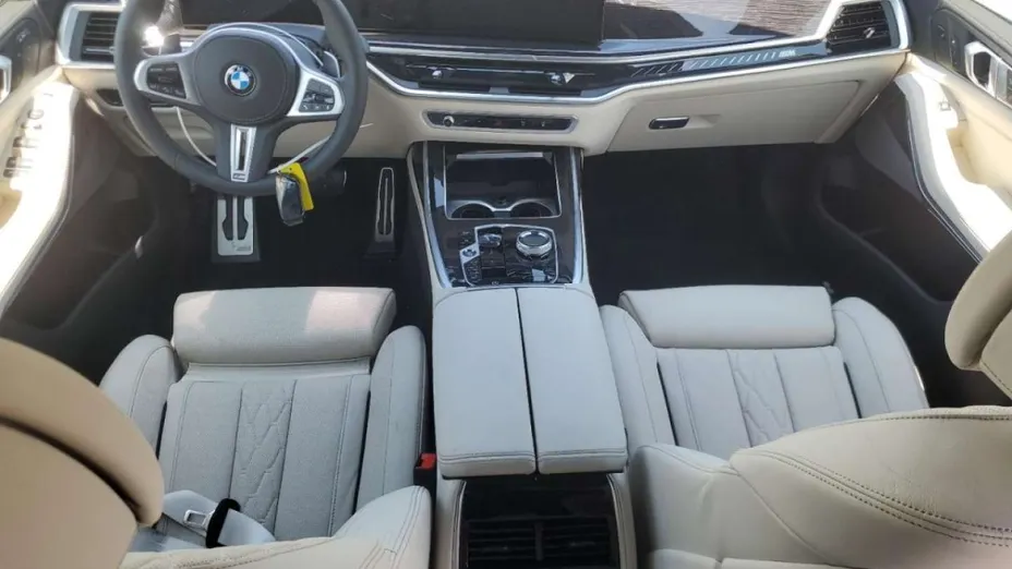 BMW X7 -