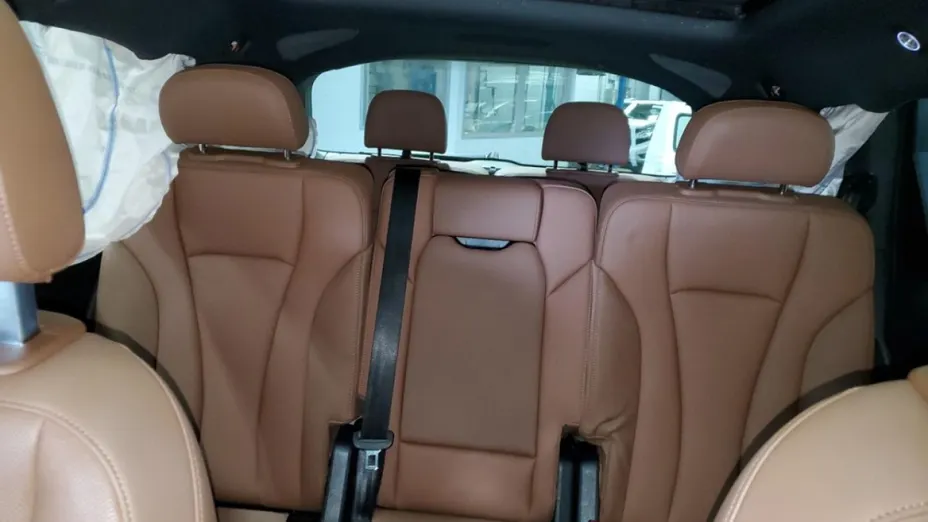 AUDI Q7 -