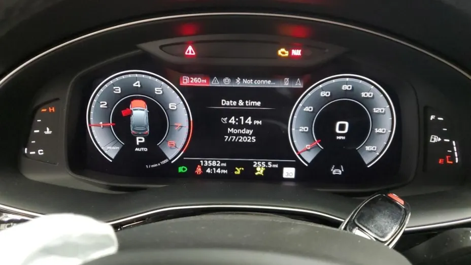 AUDI Q7 -