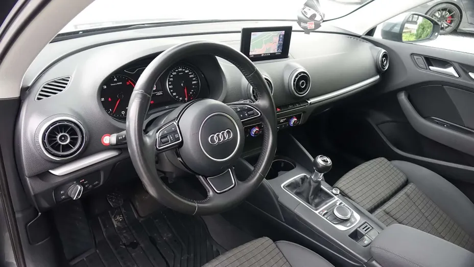 AUDI A3 Sportback -