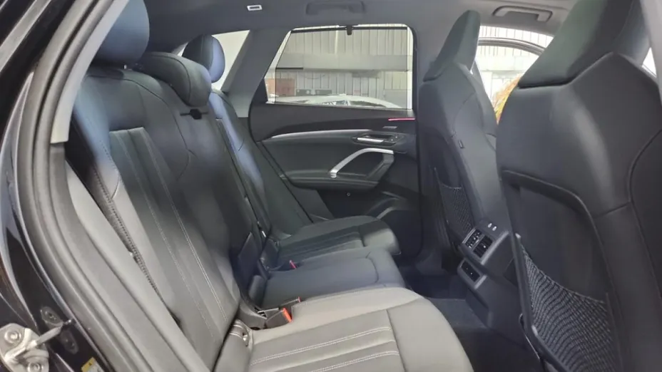 AUDI Q5 -
