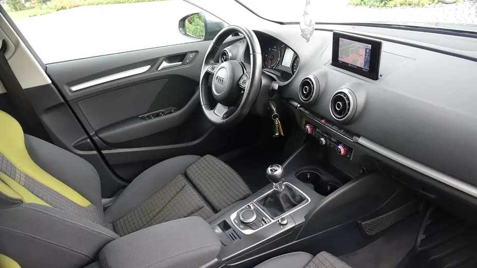 AUDI A3 Sportback -