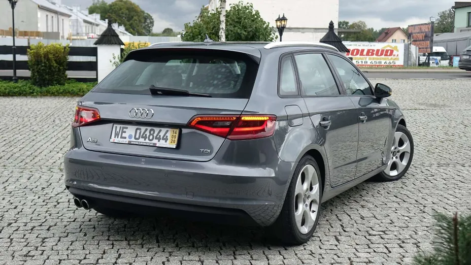 AUDI A3 Sportback -