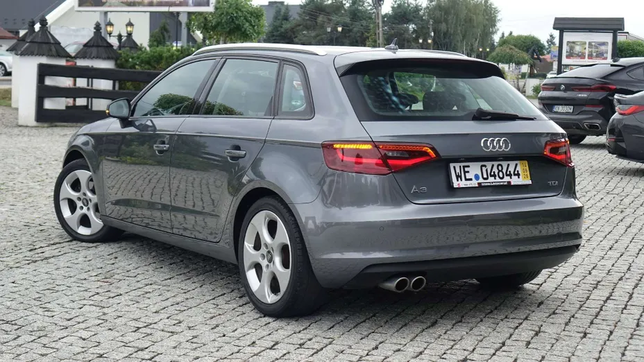 AUDI A3 Sportback -