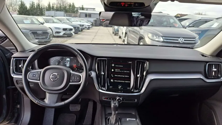 VOLVO V60 -