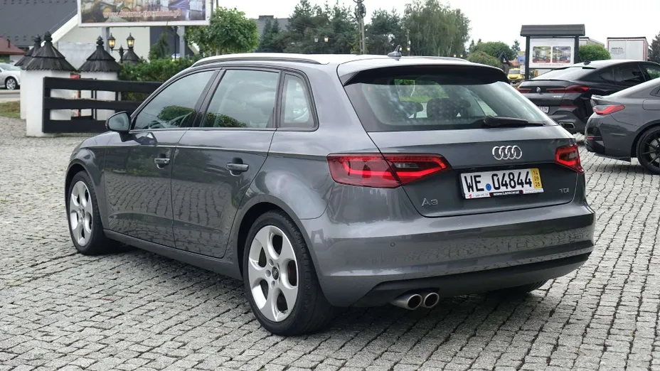 AUDI A3 Sportback -