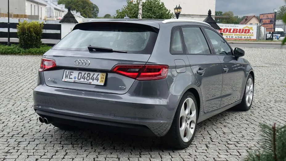 AUDI A3 Sportback -