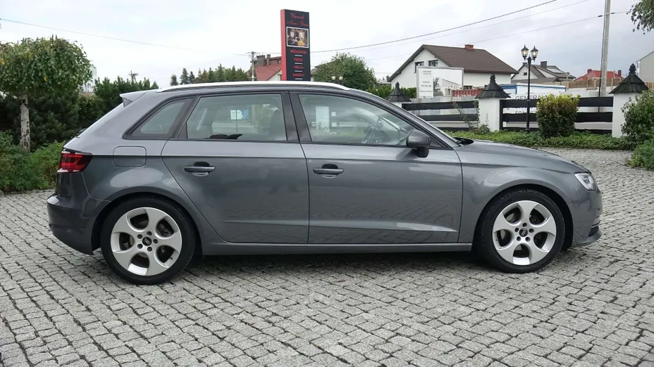AUDI A3 Sportback -