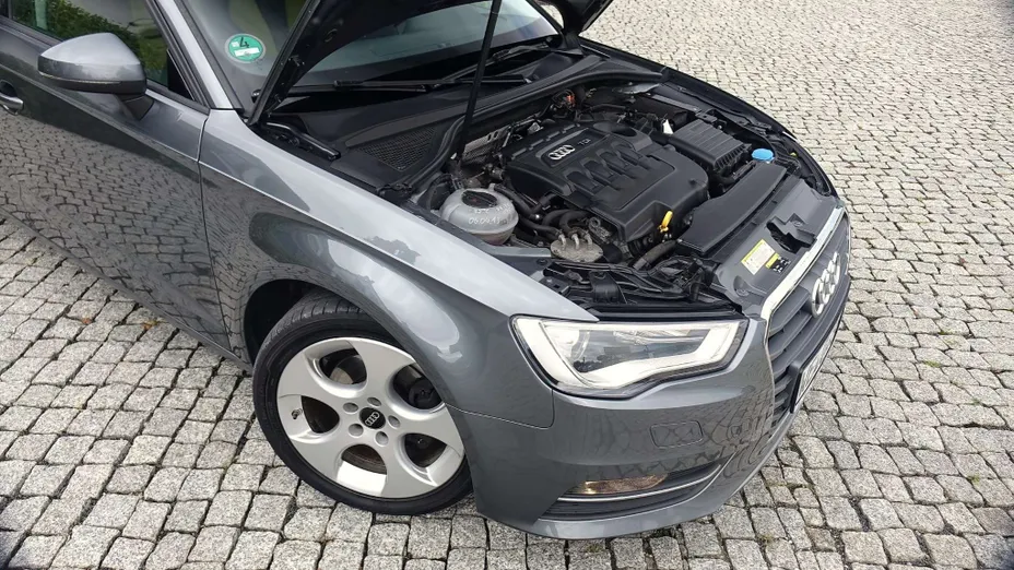 AUDI A3 Sportback -