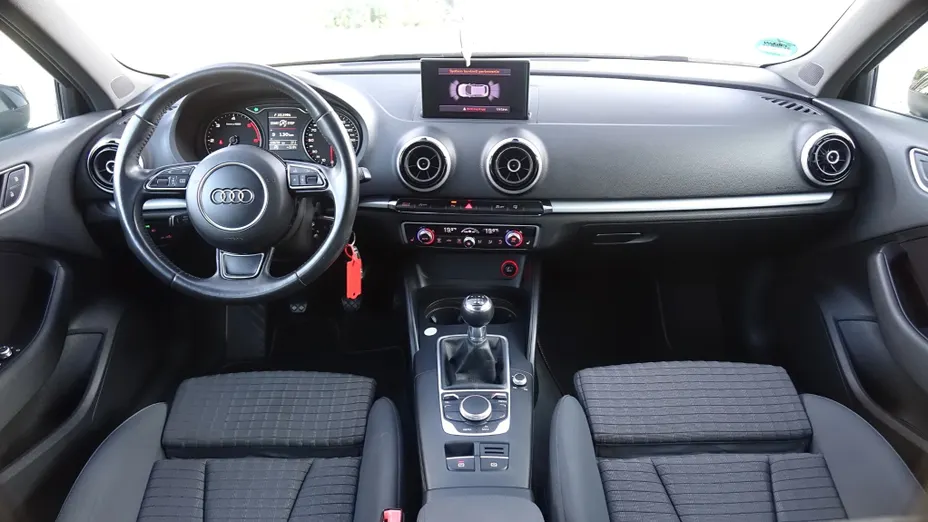 AUDI A3 Sportback -