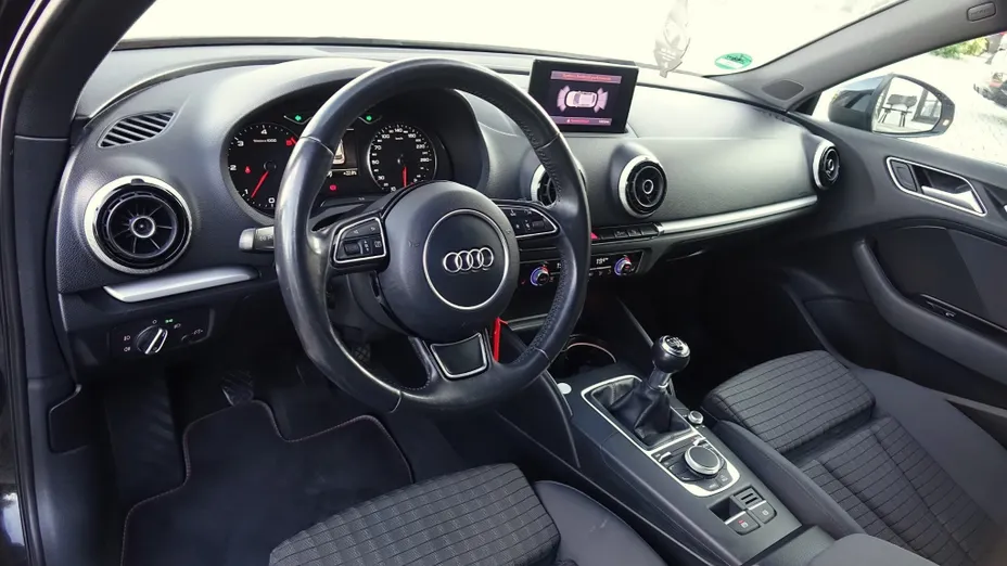 AUDI A3 Sportback -