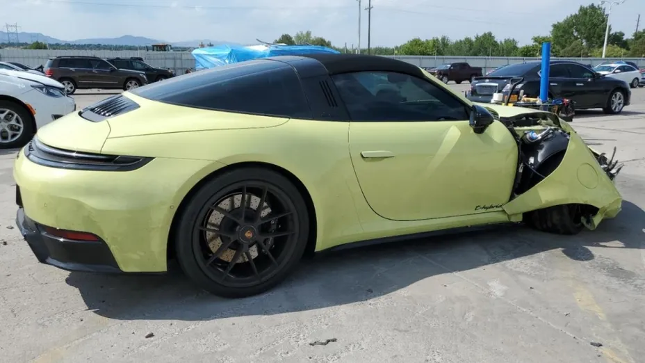 PORSCHE 911 -