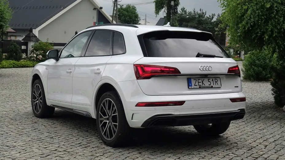AUDI Q5 -