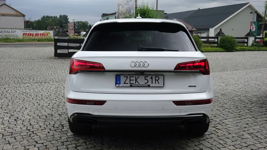 AUDI Q5 -