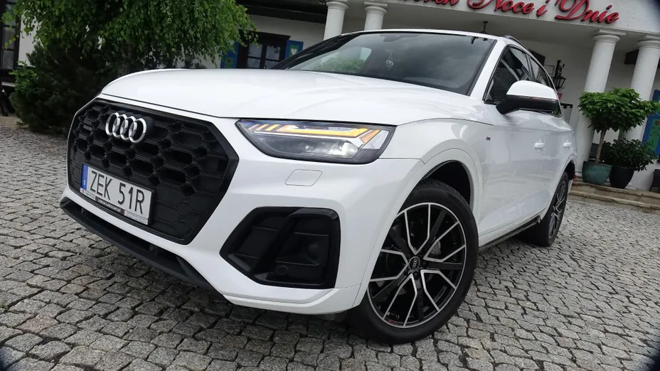 AUDI Q5 -