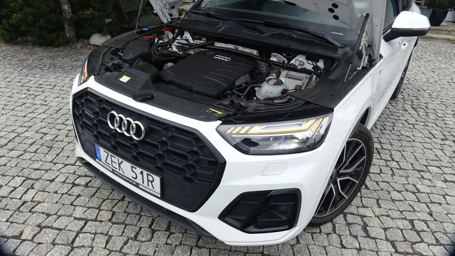 AUDI Q5 -