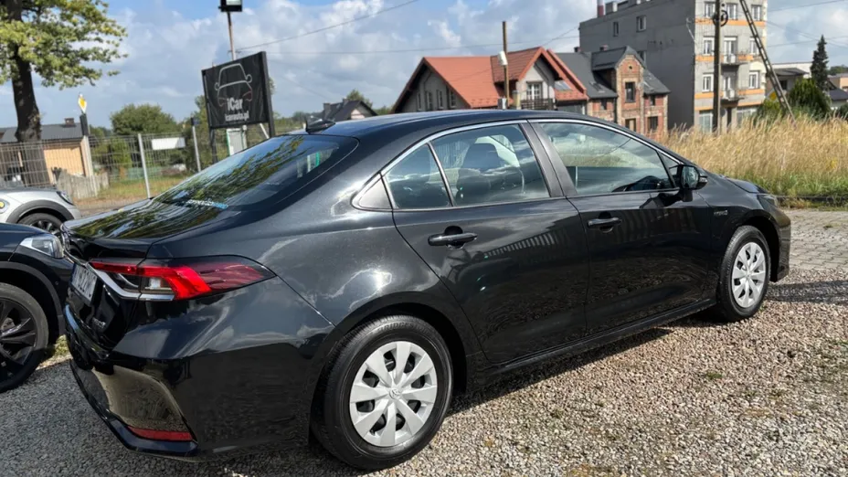 TOYOTA Corolla -