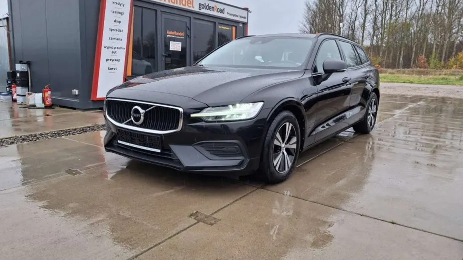 VOLVO V60 -
