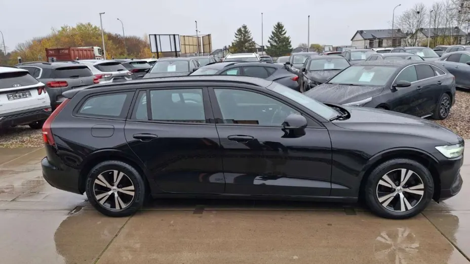 VOLVO V60 -