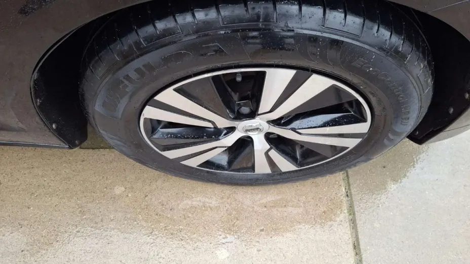 VOLVO V60 -