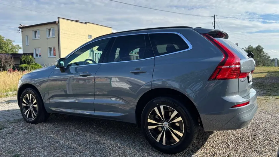 VOLVO XC60 -