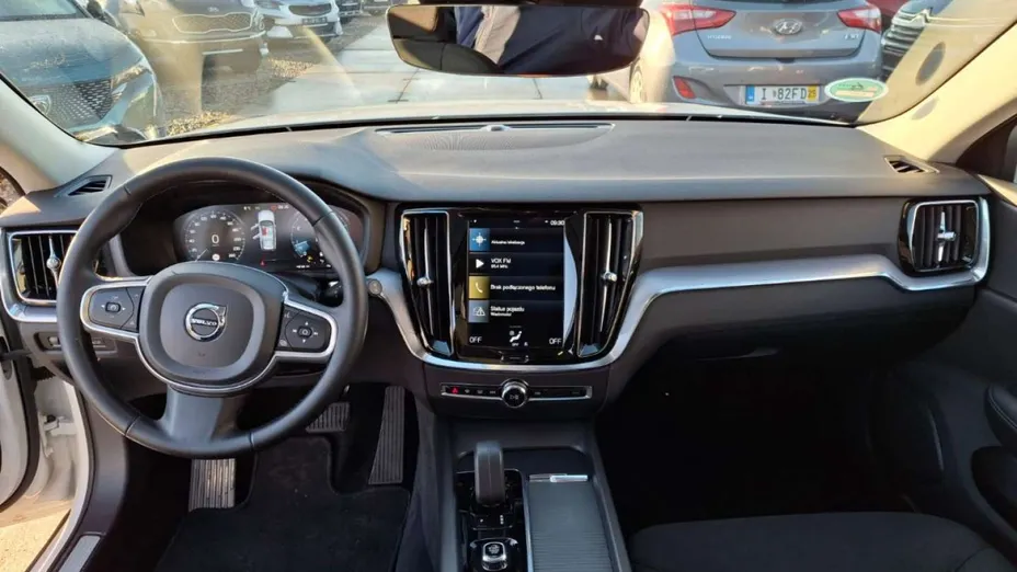VOLVO V60 -