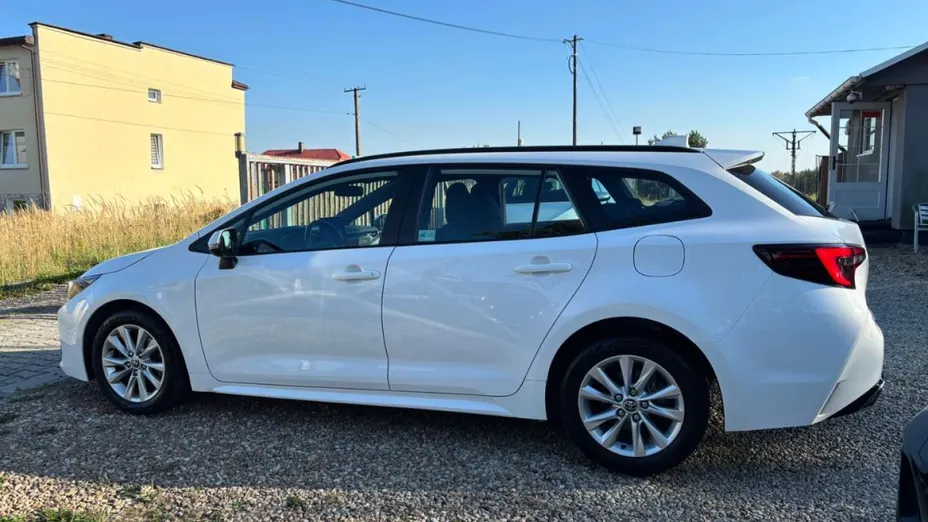 TOYOTA Corolla -