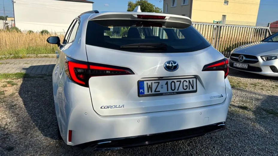 TOYOTA Corolla -