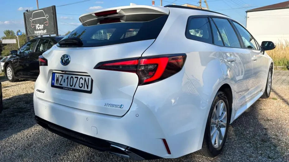 TOYOTA Corolla -