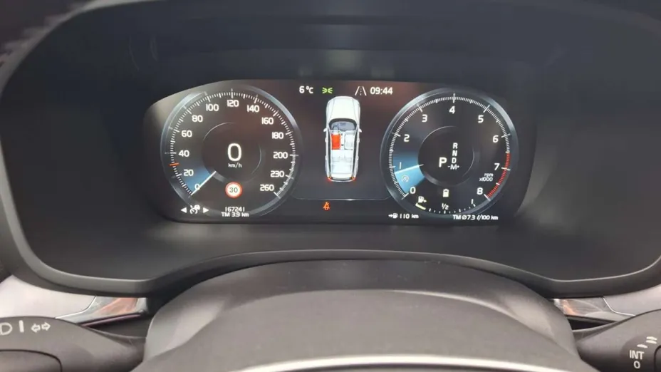 VOLVO V60 -