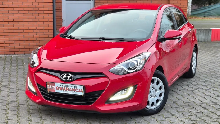 HYUNDAI i30 -