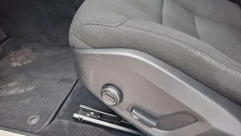 VOLVO V60 -