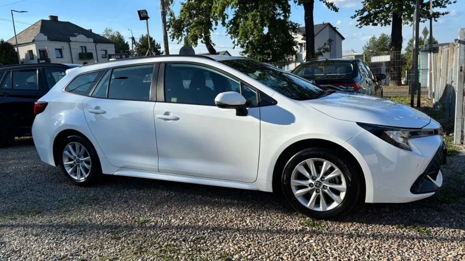 TOYOTA Corolla -