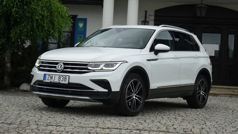 VOLKSWAGEN Tiguan -