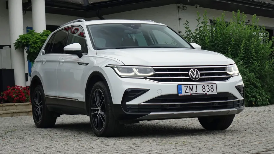VOLKSWAGEN Tiguan -