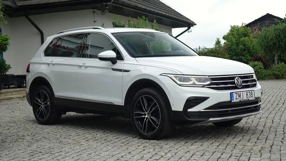 VOLKSWAGEN Tiguan -