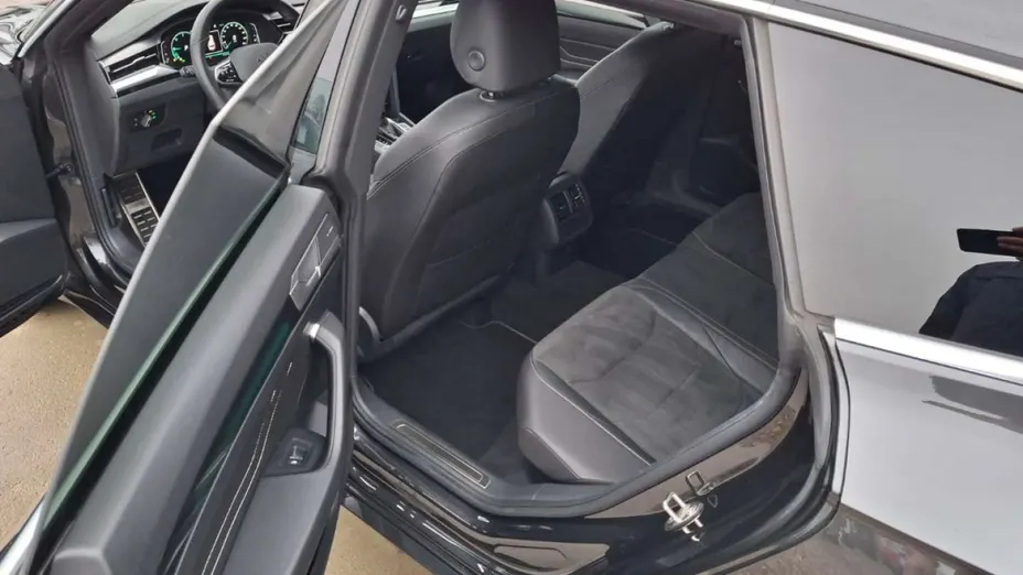 VOLKSWAGEN Arteon -