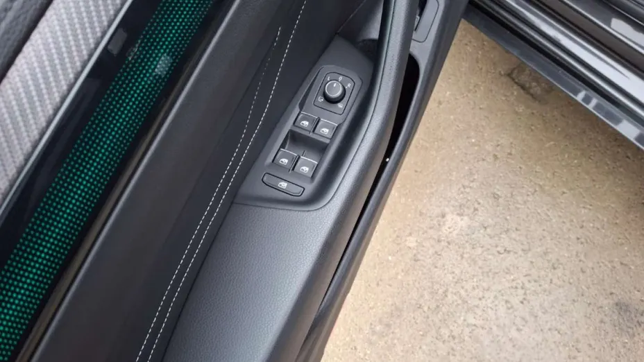 VOLKSWAGEN Arteon -