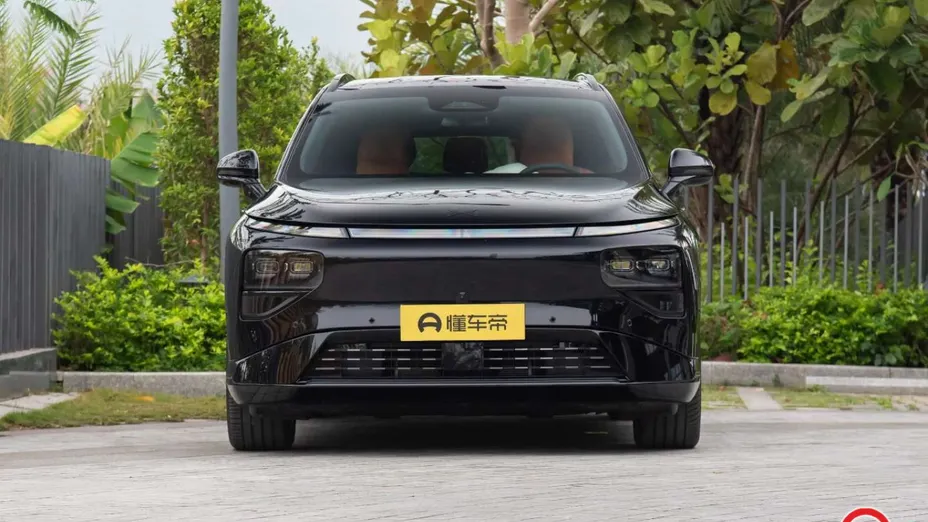 XPENG G9 -