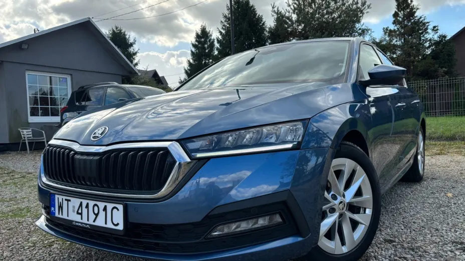 SKODA Octavia -