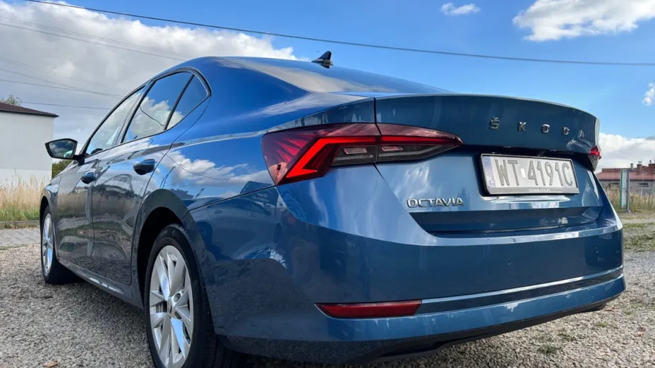 SKODA Octavia -